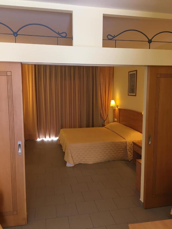 Coloma Apartments Pefkos Pefki  Bagian luar foto