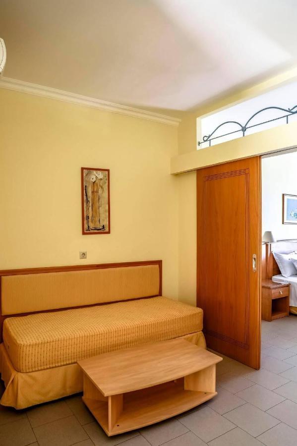 Coloma Apartments Pefkos Pefki  Bagian luar foto